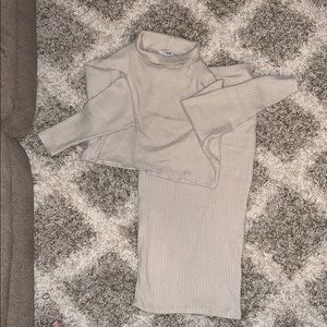 XS Fashion Nova 2 Piece Long Sleeve Skirt Set